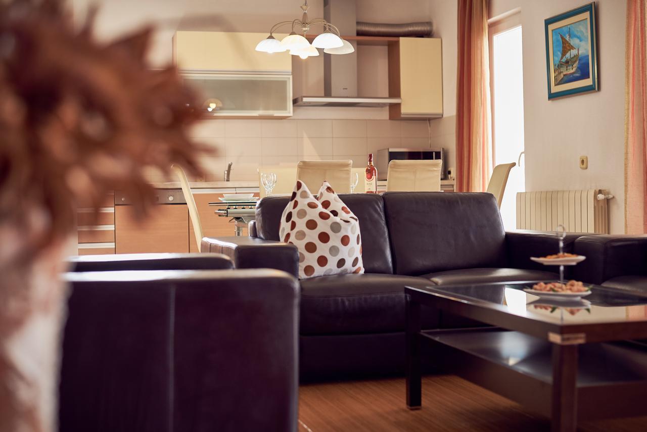 Apartments Tonka トロギール エクステリア 写真